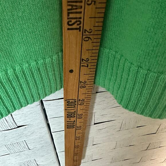 D&co women’s sweater graphic print electric grandma Eminem short balloon sleeve - Picture 7 of 9